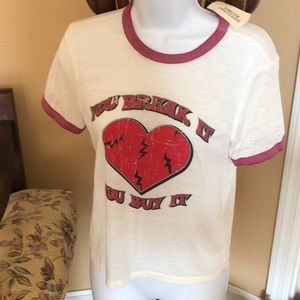 Forever 21 t shirt size medium